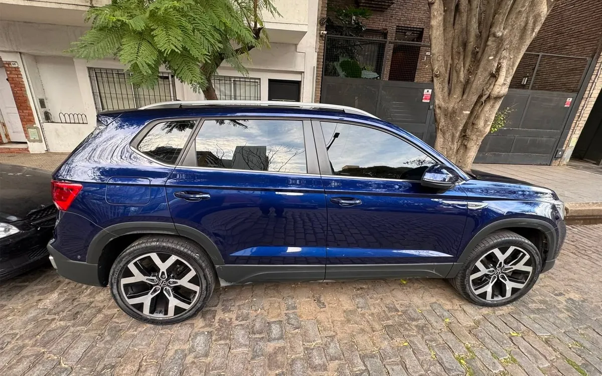 Volkswagen Taos Highline — foto 2