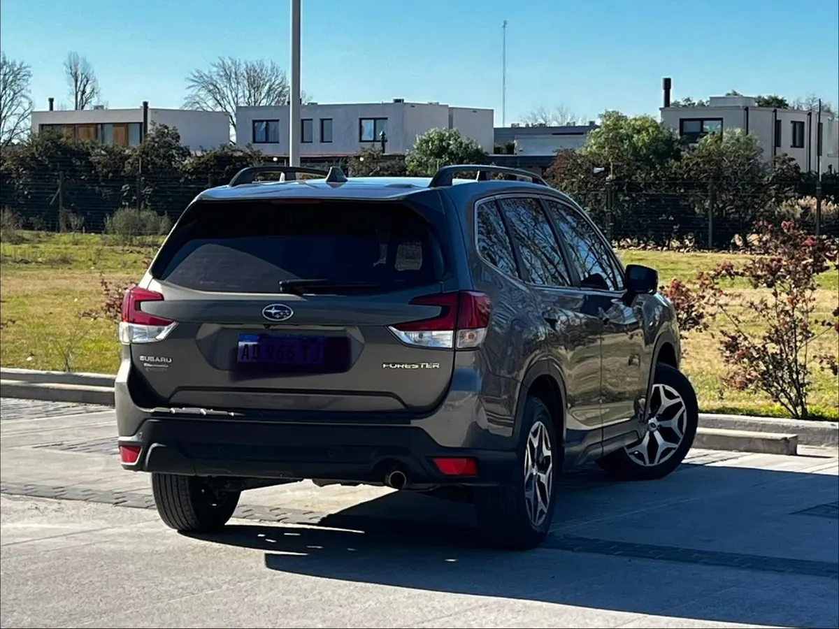 Subaru Forester Dynamic — foto 4