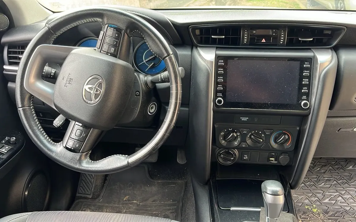 Toyota SW4 SR 4x4 2.8 TDI 6AT — foto 3