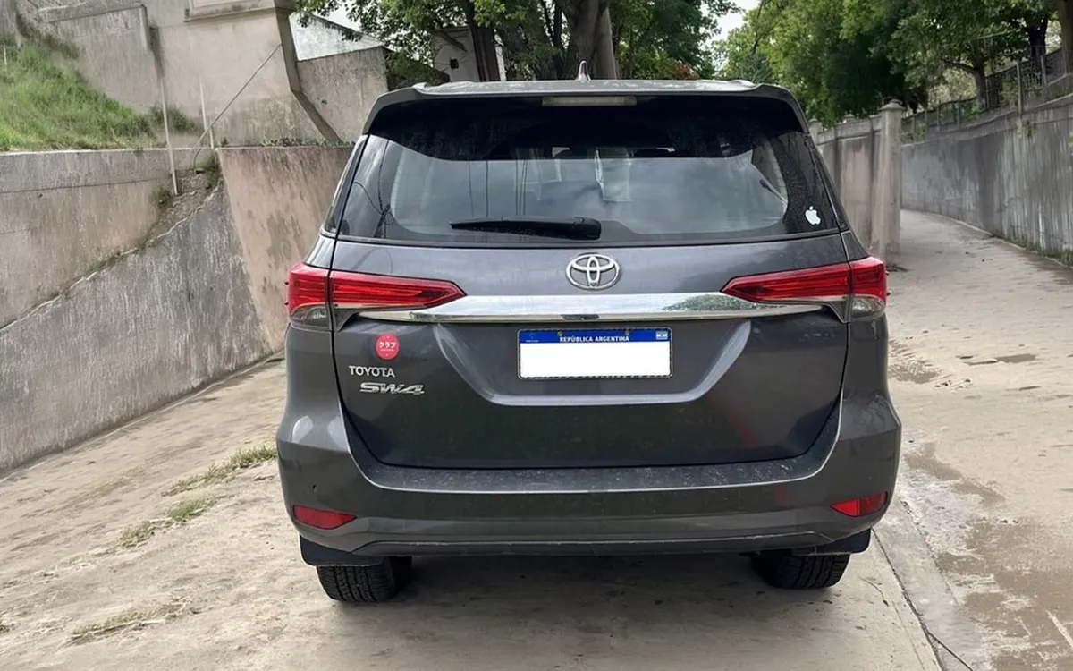Toyota SW4 SR 4x4 2.8 TDI 6AT — foto 5