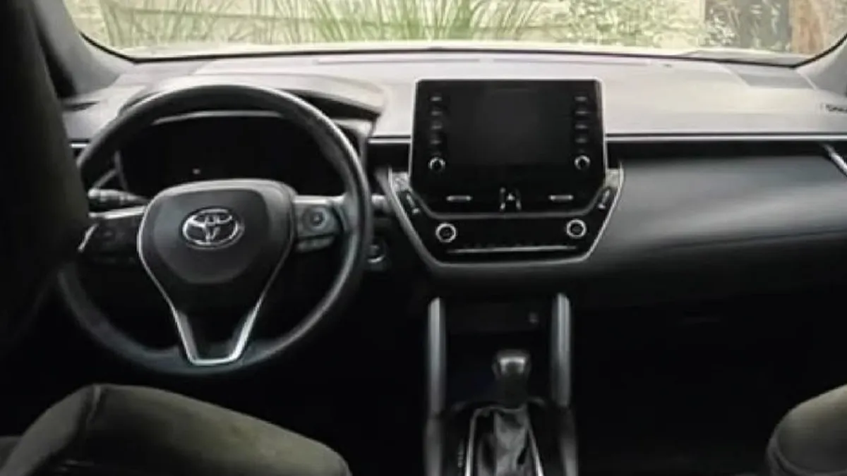 Toyota Corolla Cross SEG HV 1.8 ECVT — foto 2