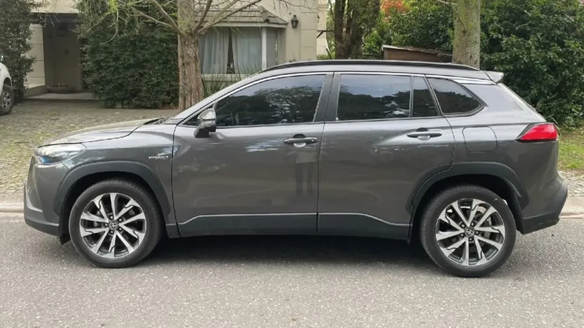 Toyota Corolla Cross SEG HV 1.8 ECVT — foto 3