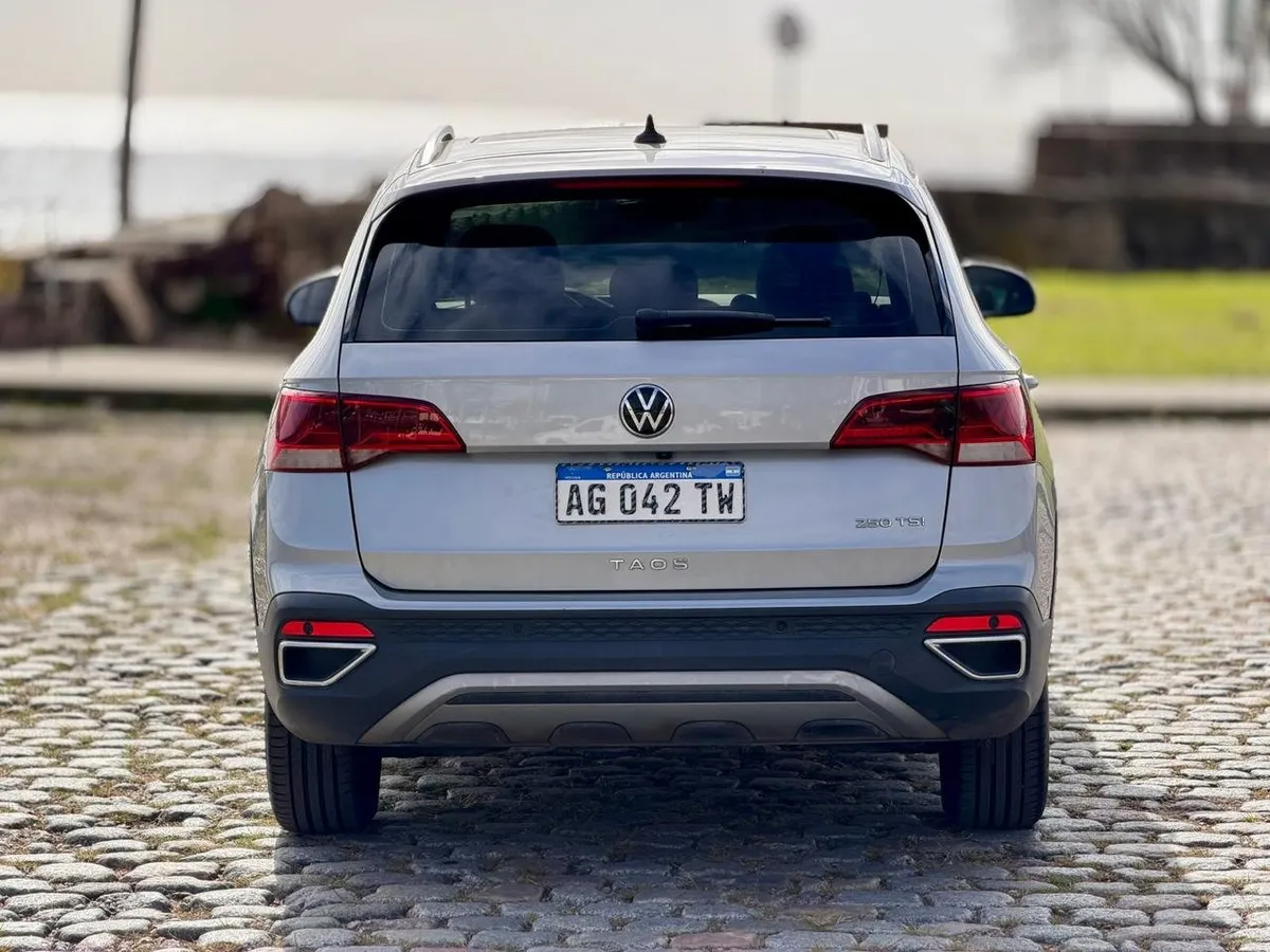 Volkswagen TAOS 5P 1,4 TSI 250 Highline Tipt — foto 9