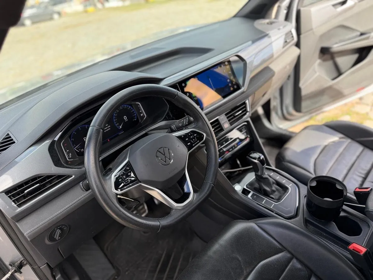 Volkswagen TAOS 5P 1,4 TSI 250 Highline Tipt — foto 11
