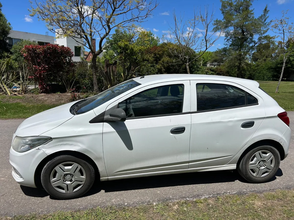 Chevrolet ONIX 5P 1,4 Joy Ls — foto 5