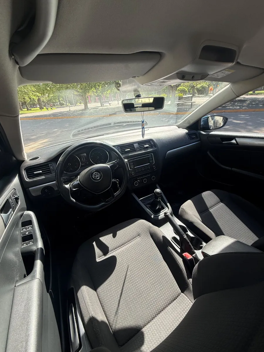 Volkswagen VENTO 4P 2,0 Advance — foto 7