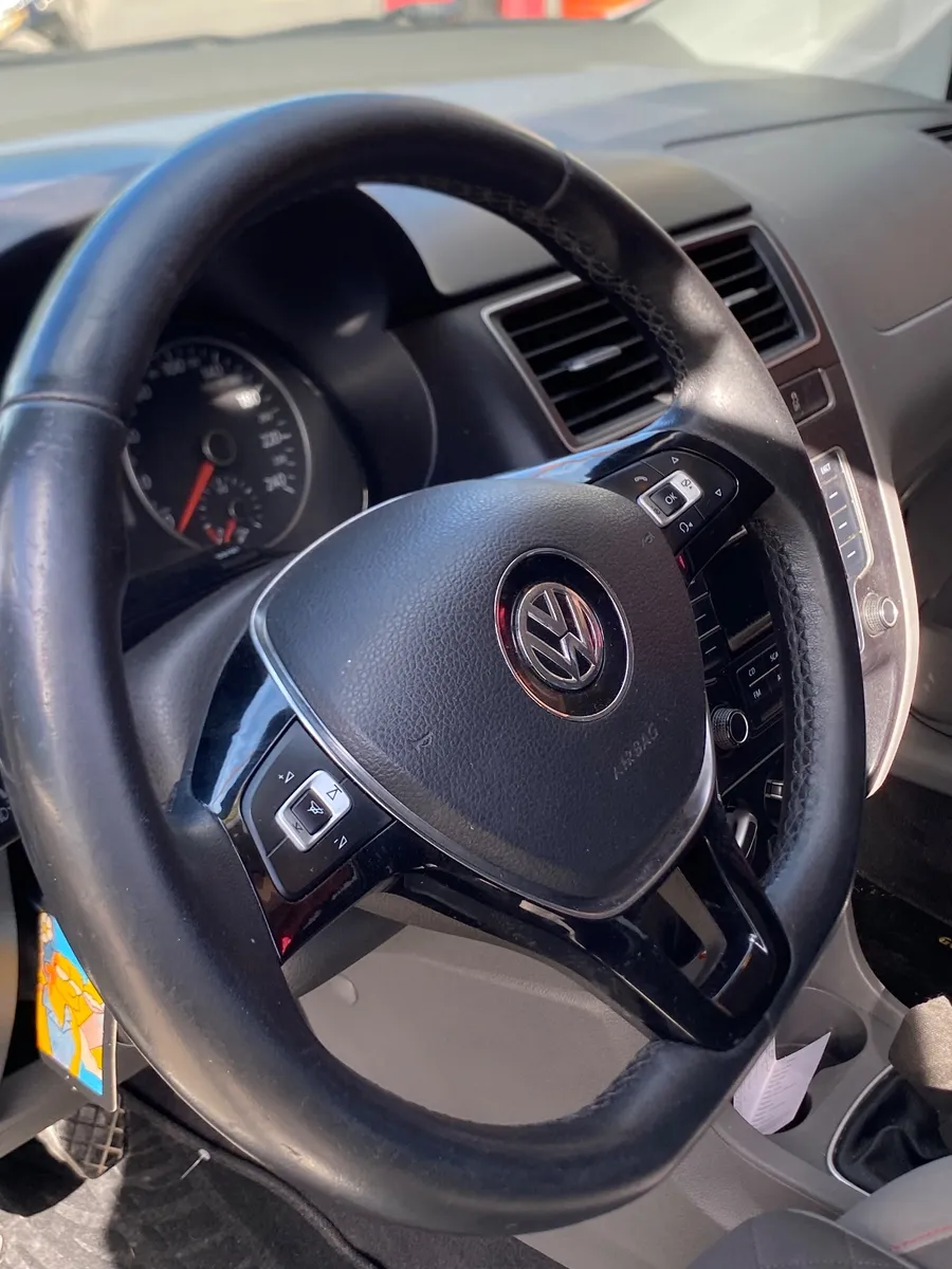 Volkswagen SURAN 5P 1,6 Highline 2014 — foto 14