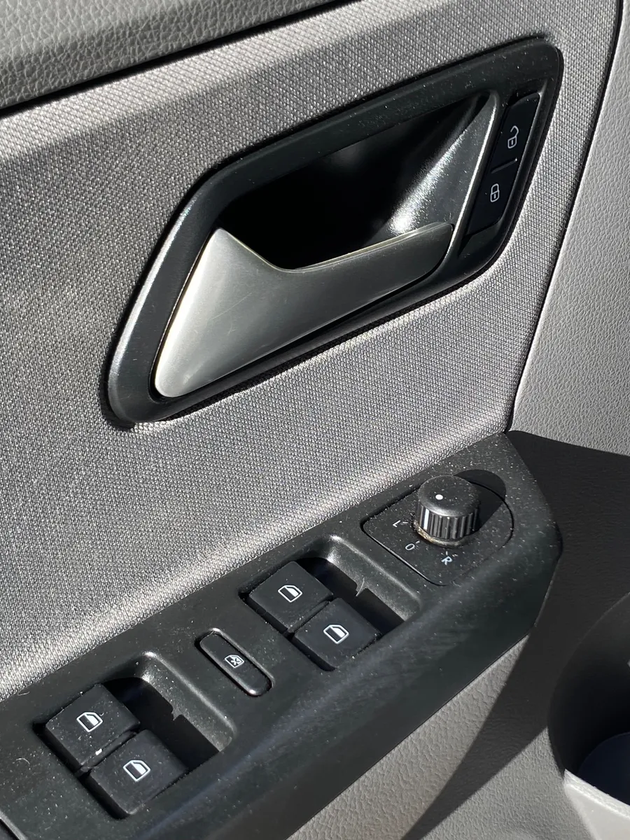 Volkswagen SURAN 5P 1,6 Highline 2014 — foto 16