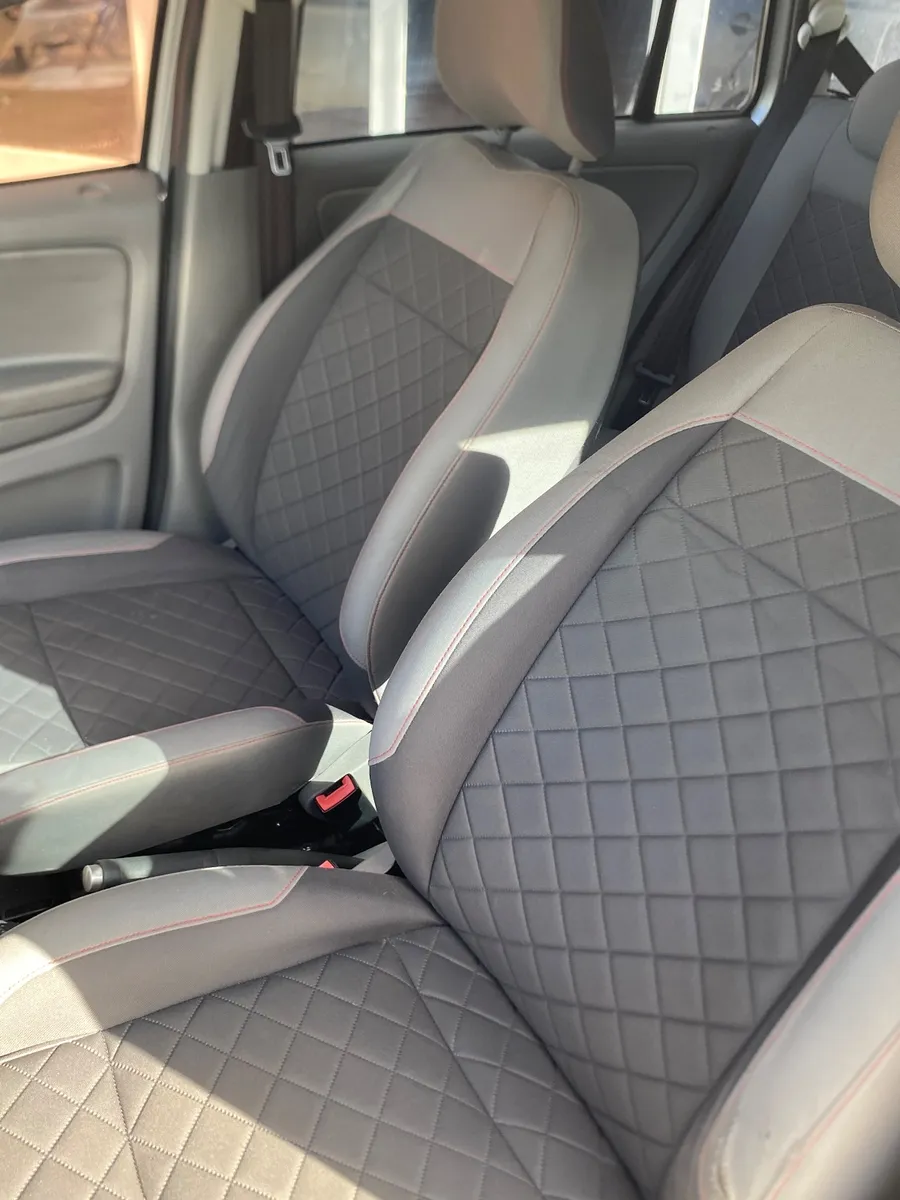 Volkswagen SURAN 5P 1,6 Highline 2014 — foto 17