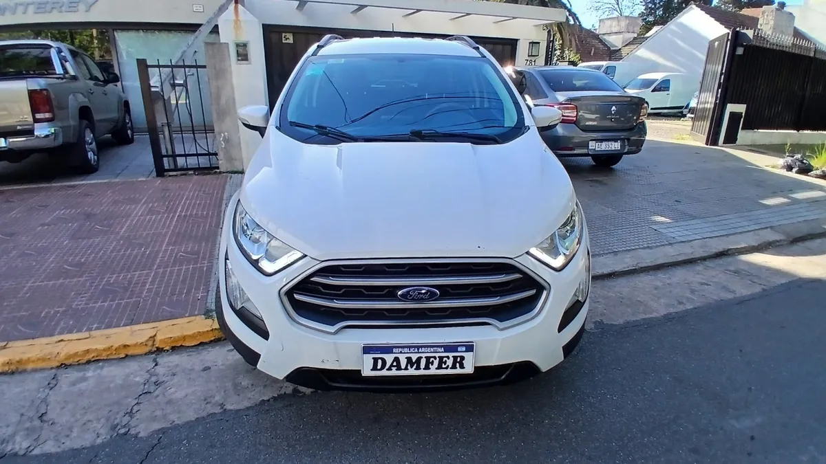 Ford ECOSPORT Se MT  1.5 Nafta  — foto 2