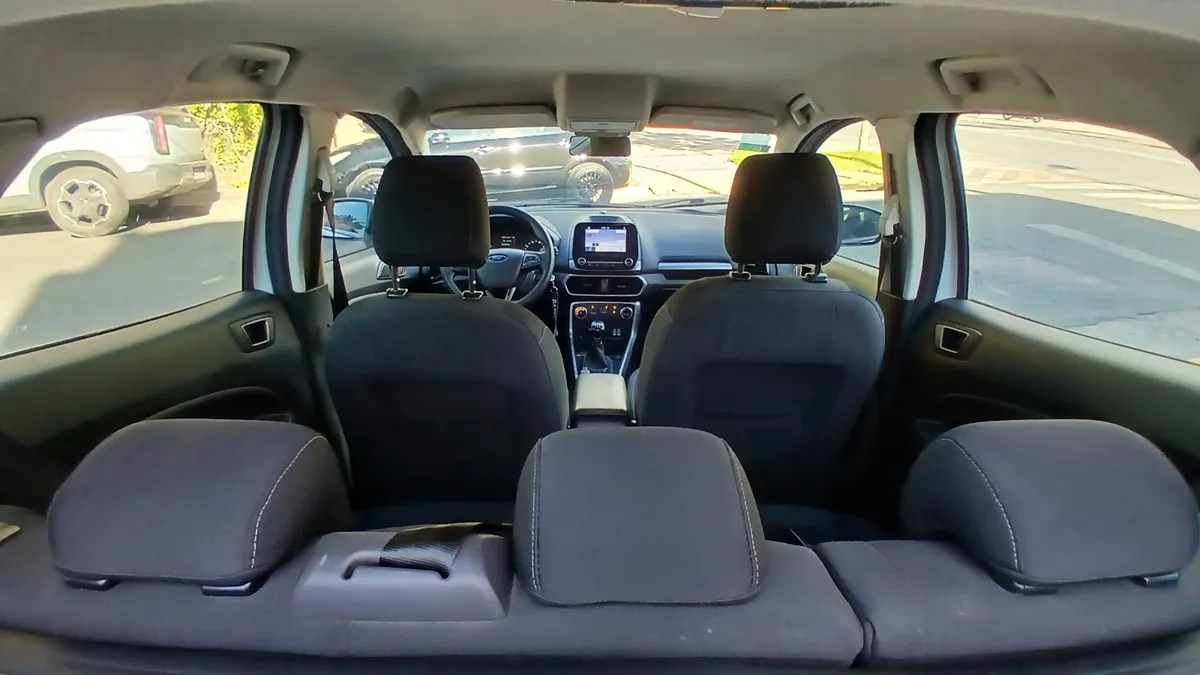 Ford ECOSPORT Se MT  1.5 Nafta  — foto 12