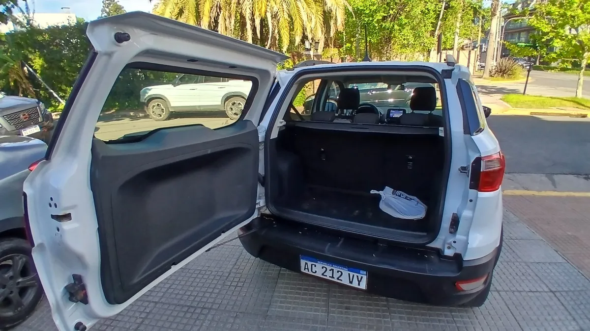 Ford ECOSPORT Se MT  1.5 Nafta  — foto 13