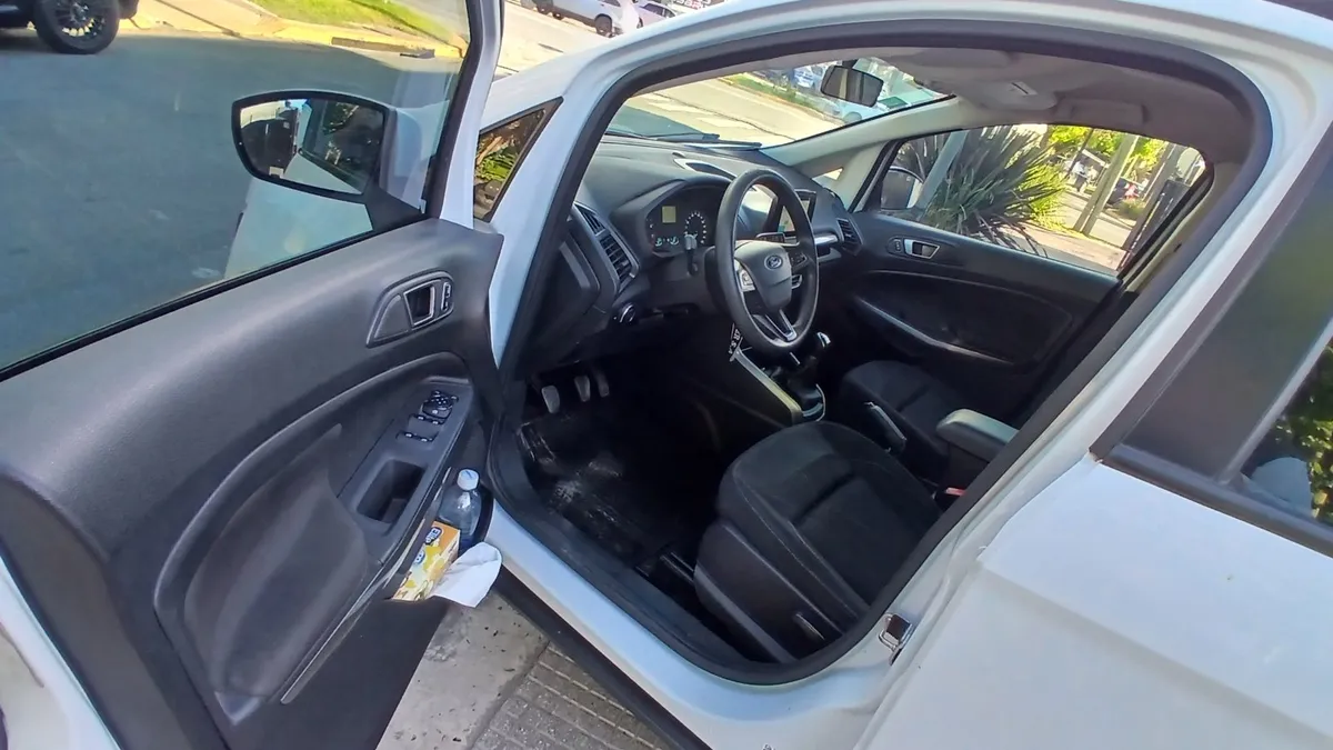 Ford ECOSPORT Se MT  1.5 Nafta  — foto 14