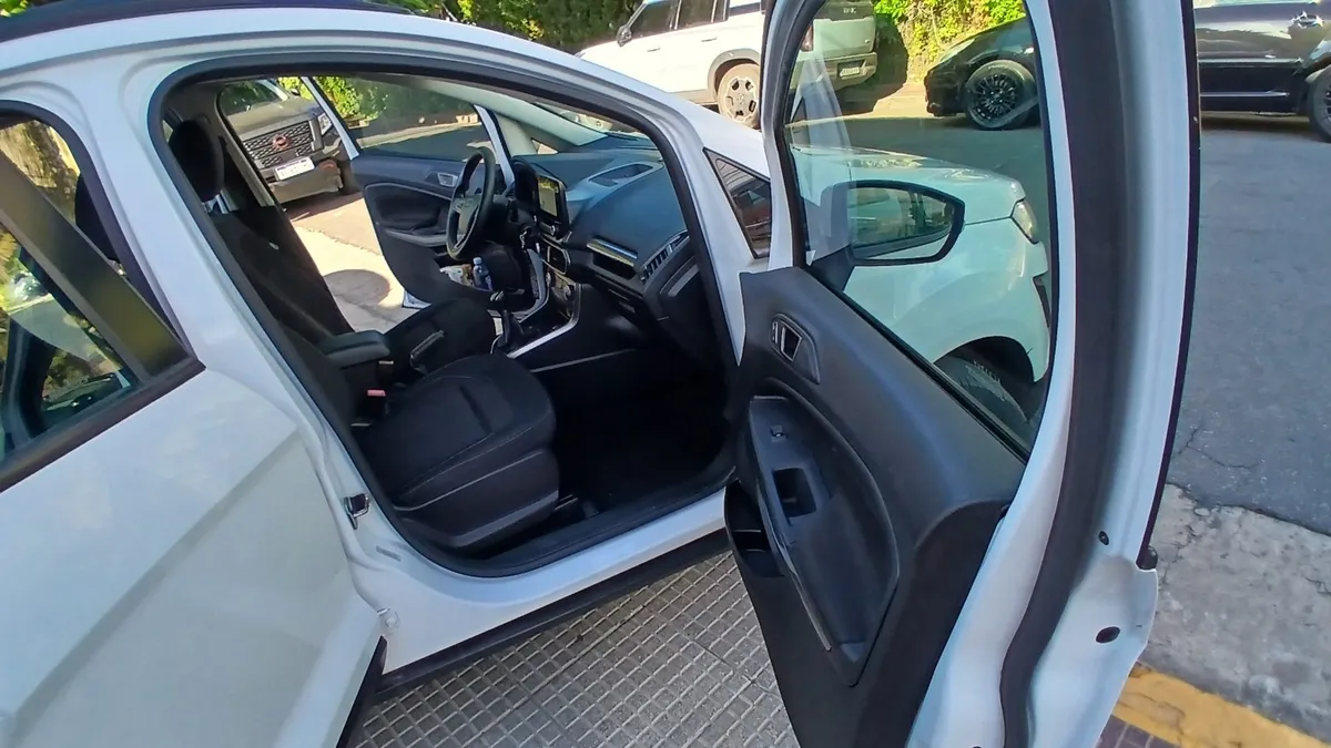 Ford ECOSPORT Se MT  1.5 Nafta  — foto 17