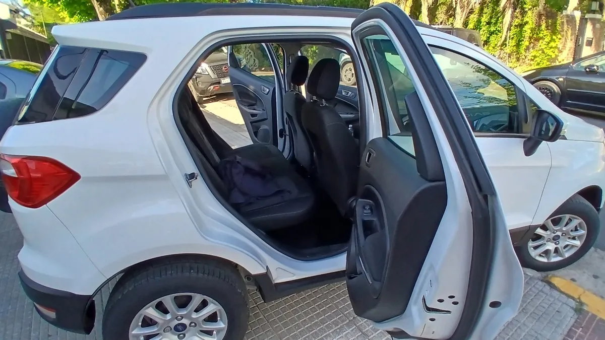 Ford ECOSPORT Se MT  1.5 Nafta  — foto 19
