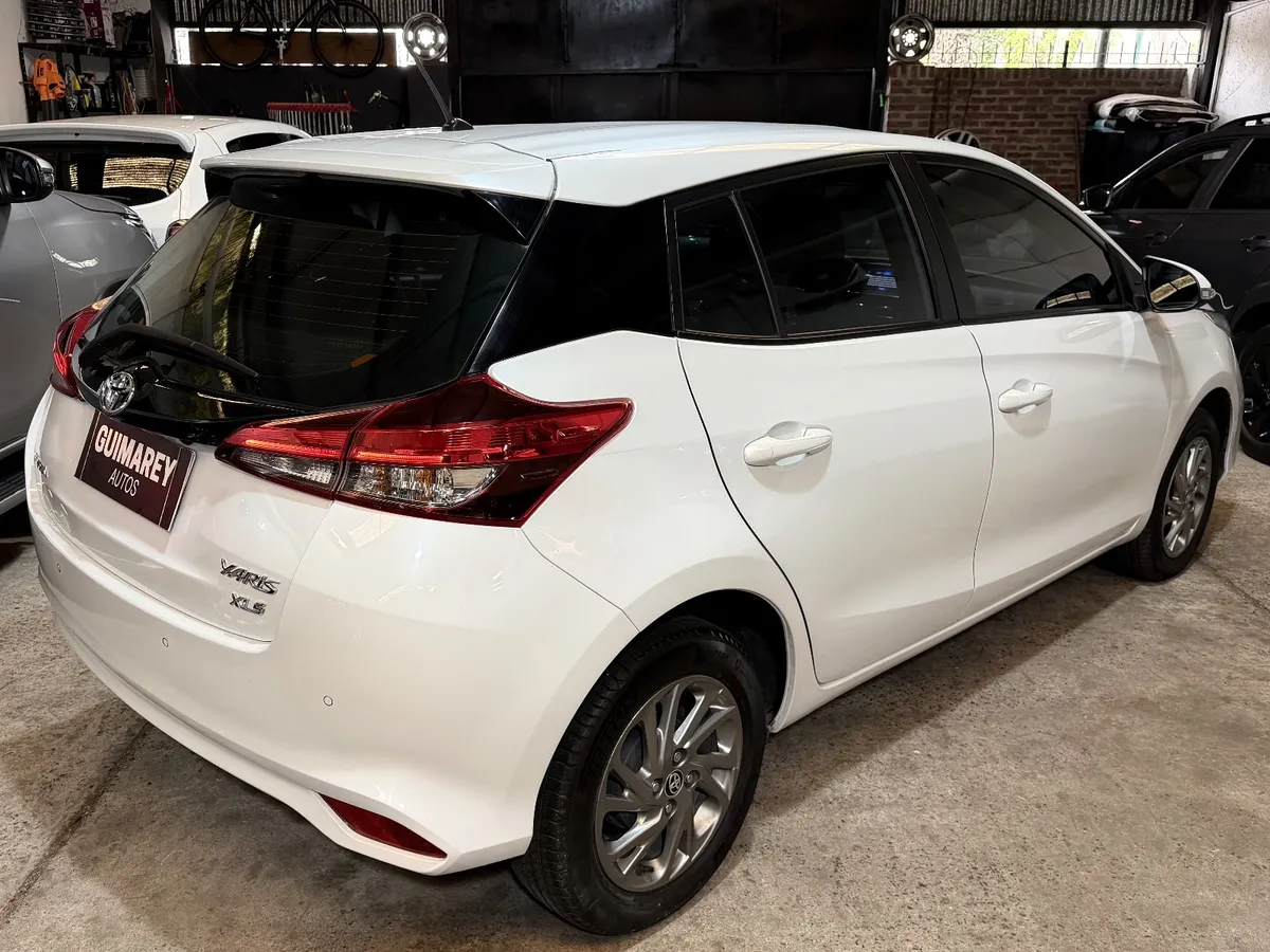 Toyota YARIS 5P 1,5 Xls CVT 2022 — foto 3