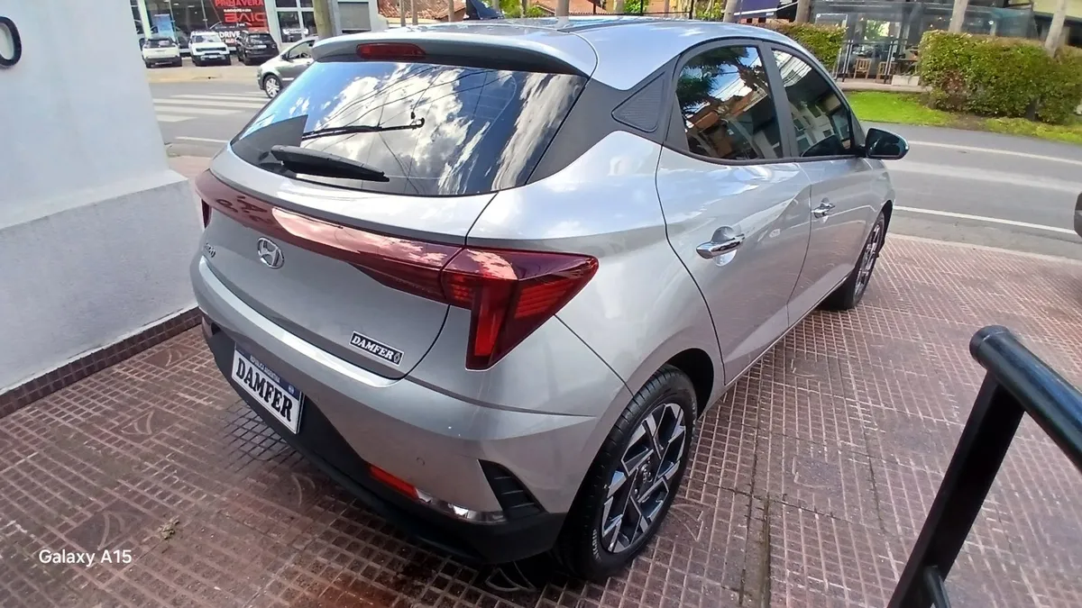 Hyundai HB20 5P 1,6 Platinum Safety AT — foto 3