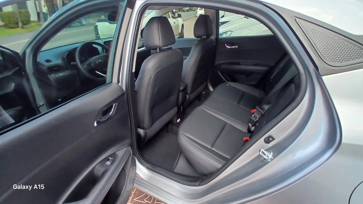 Hyundai HB20 5P 1,6 Platinum Safety AT — foto 6