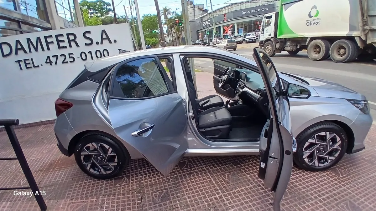 Hyundai HB20 5P 1,6 Platinum Safety AT — foto 8
