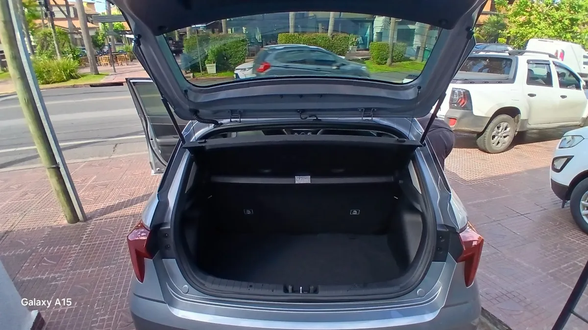 Hyundai HB20 5P 1,6 Platinum Safety AT — foto 15