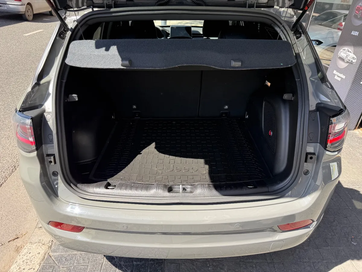Jeep COMPASS 5P 1,3 T 6AT Serie-S FWD 2023 — foto 12