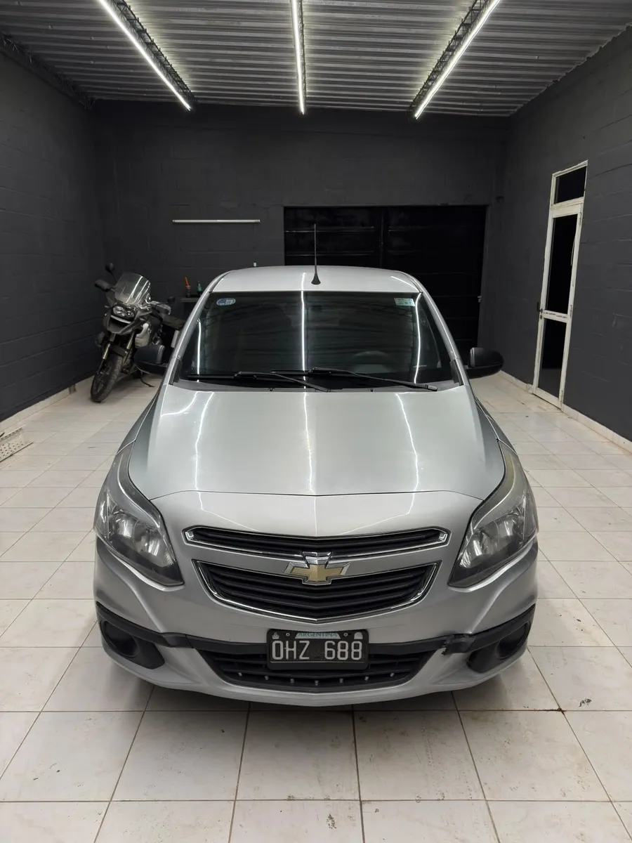 Chevrolet ONIX 5P 1,4 Lt — foto 2