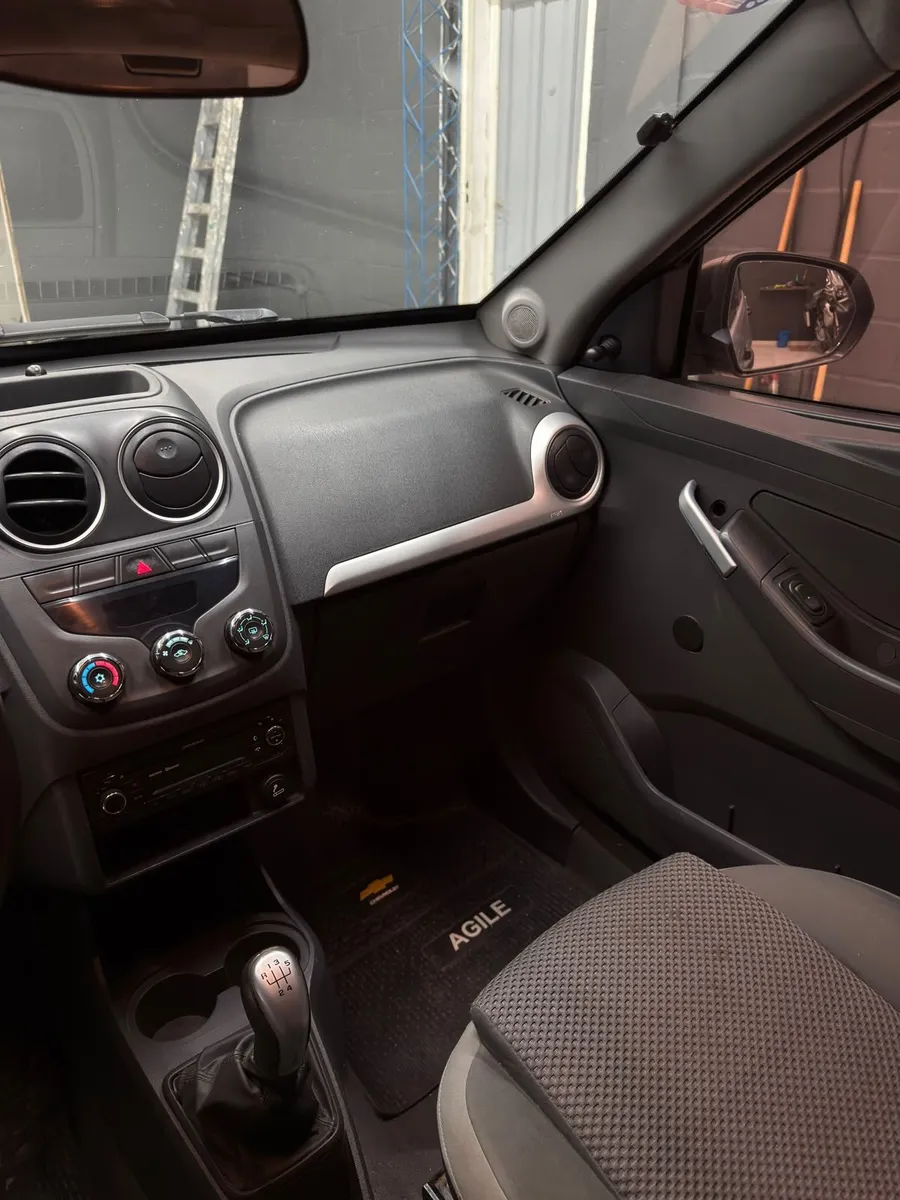 Chevrolet ONIX 5P 1,4 Lt — foto 7