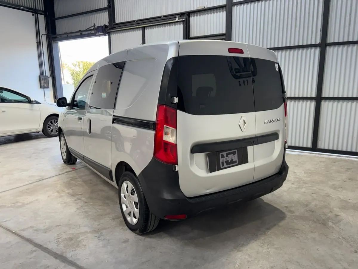 Renault KANGOO EXPRESS CONFORT  1.6 5AS   — foto 8