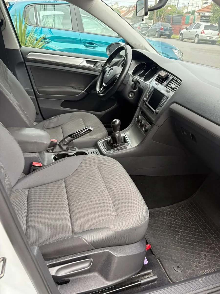 Volkswagen GOLF 1.6 TRENDLINE 5P Mt — foto 13