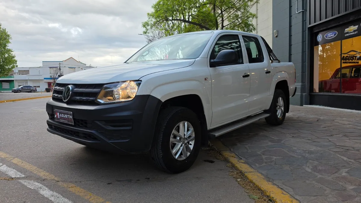 Volkswagen AMAROK PICK - UP D/C 2,0 Diesel 140CV 4X2 — foto 2