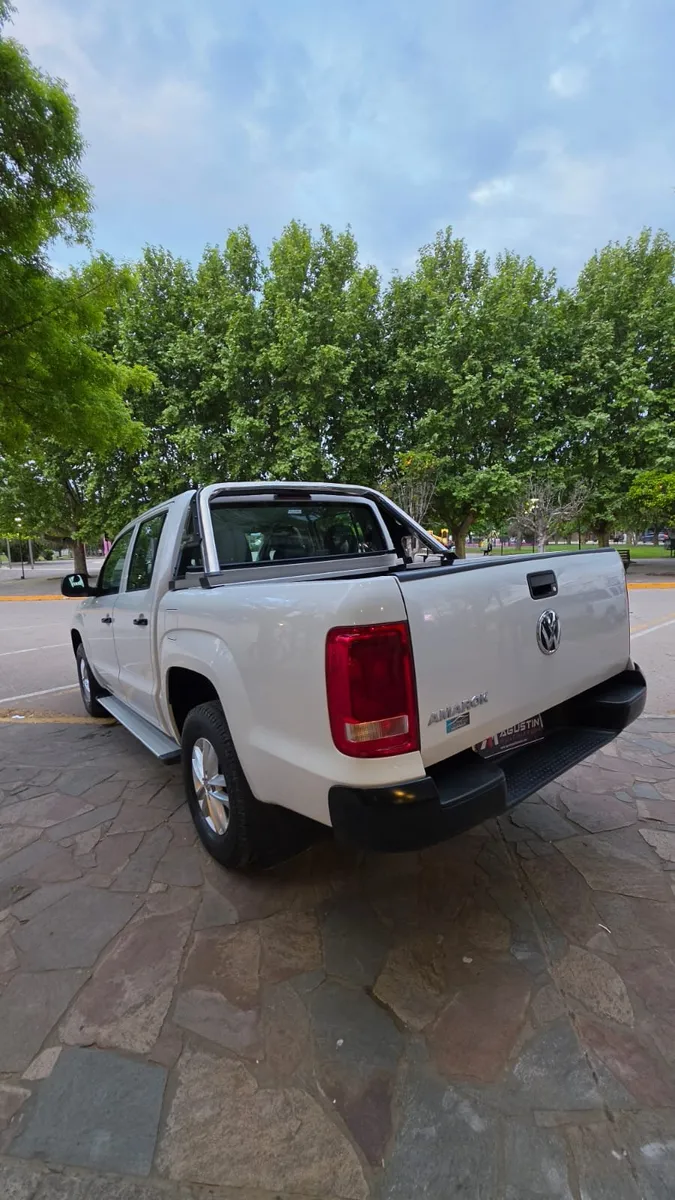 Volkswagen AMAROK PICK - UP D/C 2,0 Diesel 140CV 4X2 — foto 6