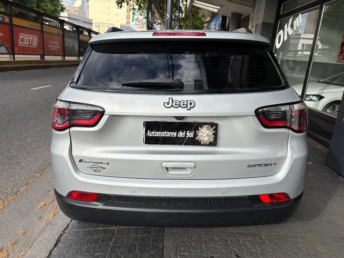 Jeep COMPASS Sport 2.4 MT6 Fwd  — foto 6