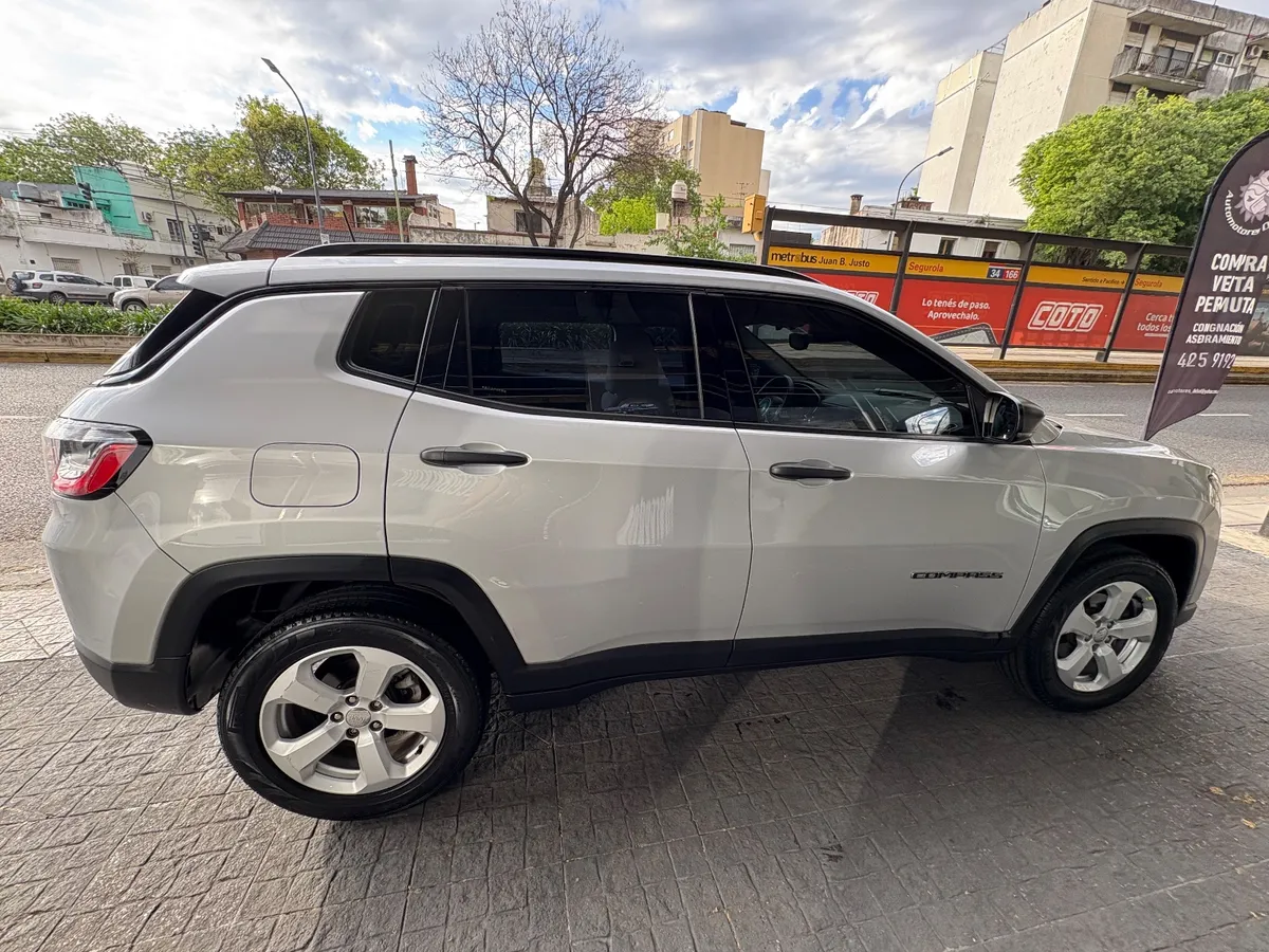 Jeep COMPASS Sport 2.4 MT6 Fwd  — foto 8
