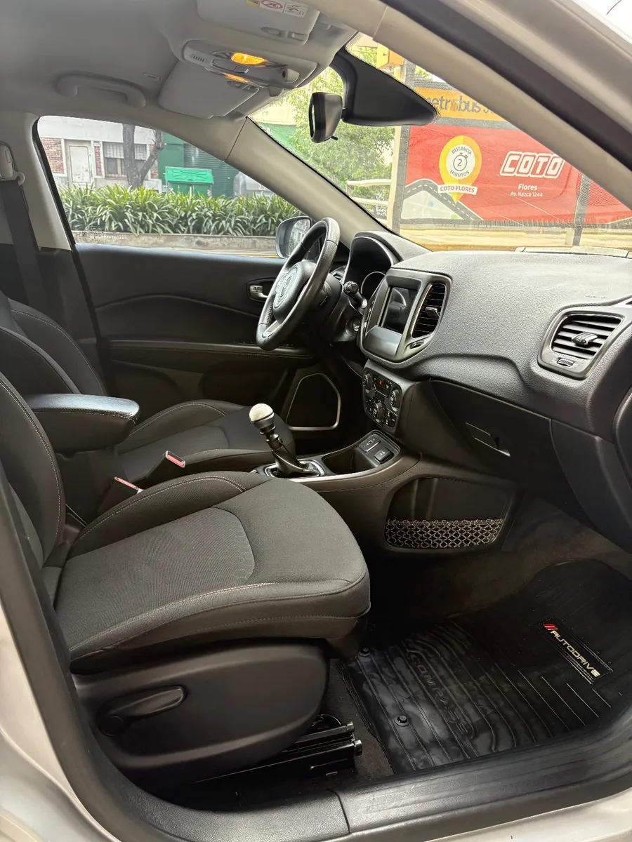 Jeep COMPASS Sport 2.4 MT6 Fwd  — foto 9