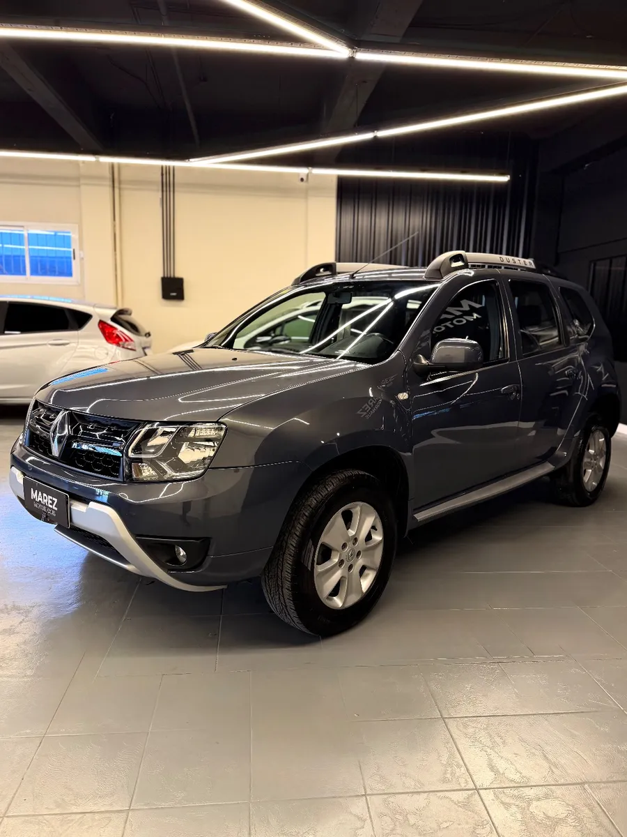 Renault DUSTER 4X2 Privilege — foto 3