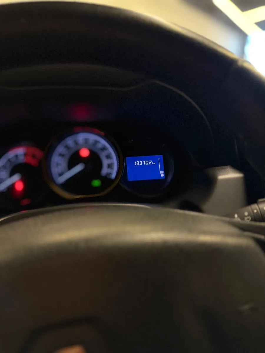 Renault DUSTER 4X2 Privilege — foto 9