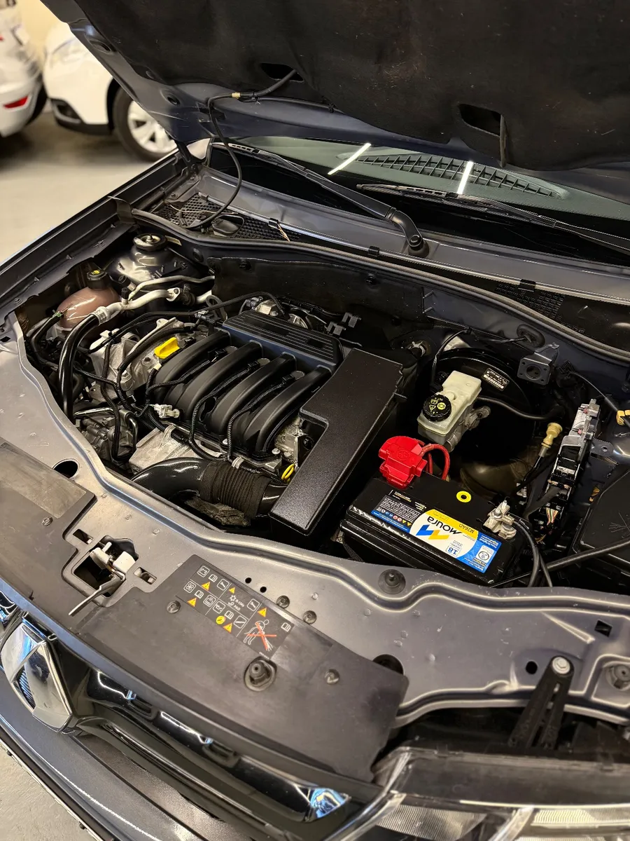 Renault DUSTER 4X2 Privilege — foto 10