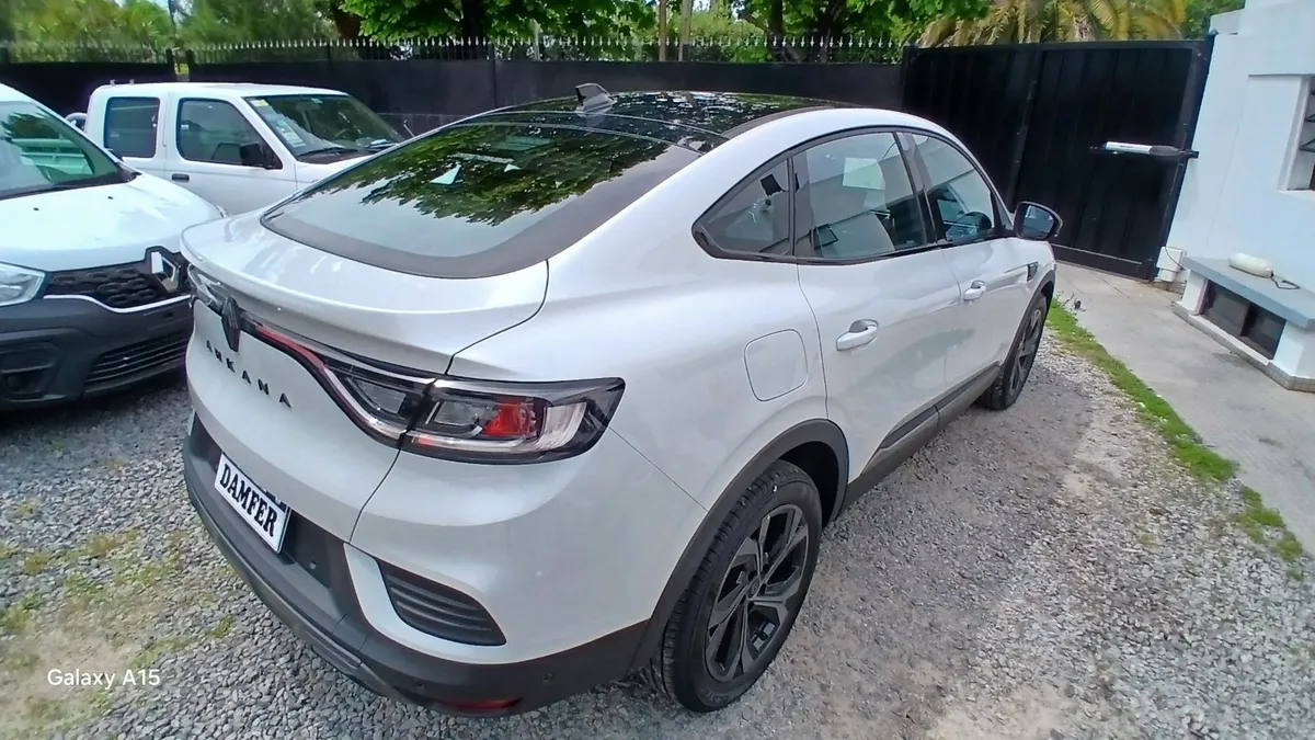 Renault ARKANA E-TECH 5P 1,3 T Hybrid 7AT Esprit Alpine — foto 5