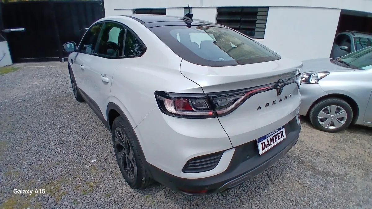 Renault ARKANA E-TECH 5P 1,3 T Hybrid 7AT Esprit Alpine — foto 7