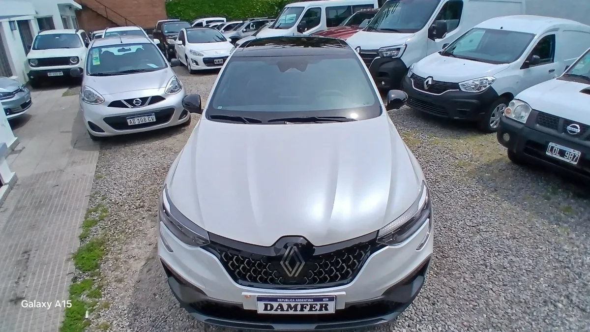 Renault ARKANA E-TECH 5P 1,3 T Hybrid 7AT Esprit Alpine — foto 12