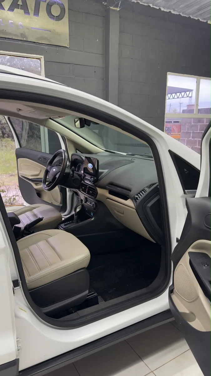 Ford ECOSPORT Titanium  — foto 7