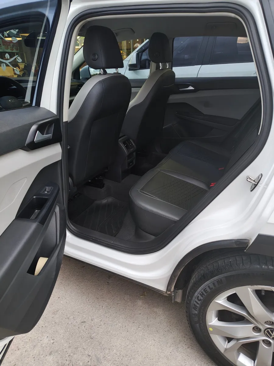 Volkswagen TAOS 5P 1,4 TSI 250 Comfortline Tipt — foto 6