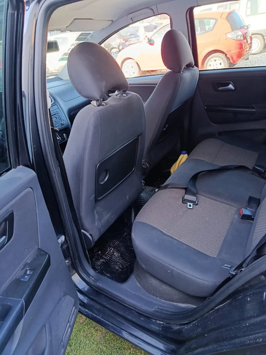 Volkswagen SURAN 5P 1,6 Highline — foto 5
