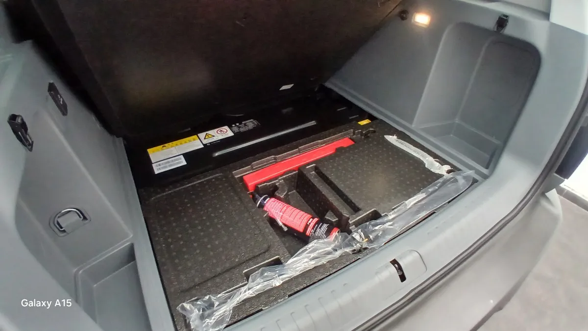 Baic BJ30 5P 1,5 AT Hybrid 4X4 — foto 16