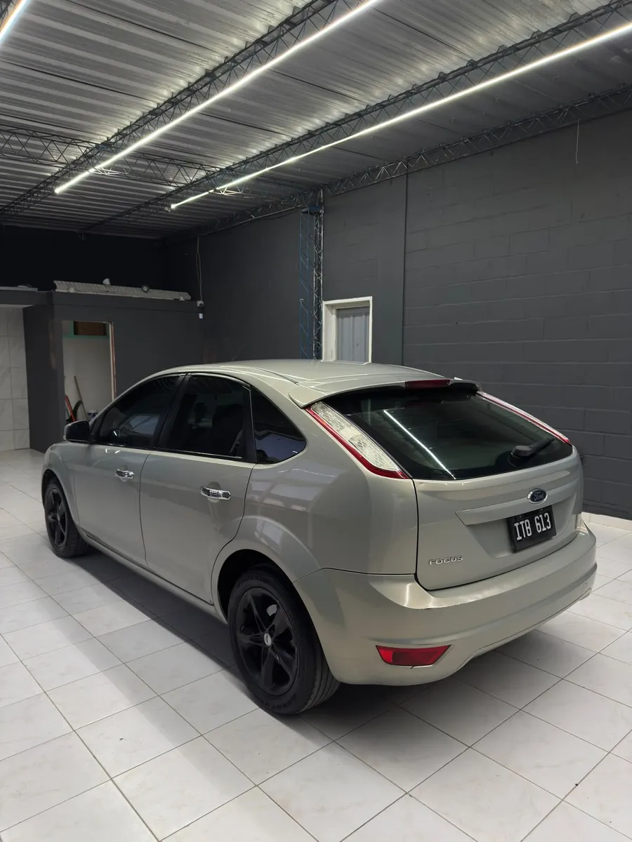 Ford FOCUS 5P 1,6 Trend — foto 5