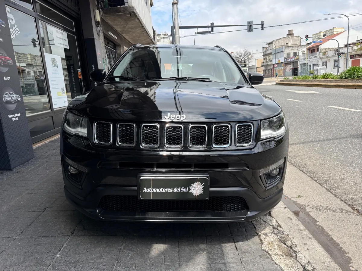 Jeep COMPASS 5P 2,4 6MT Sport 4X2 2018 — foto 2