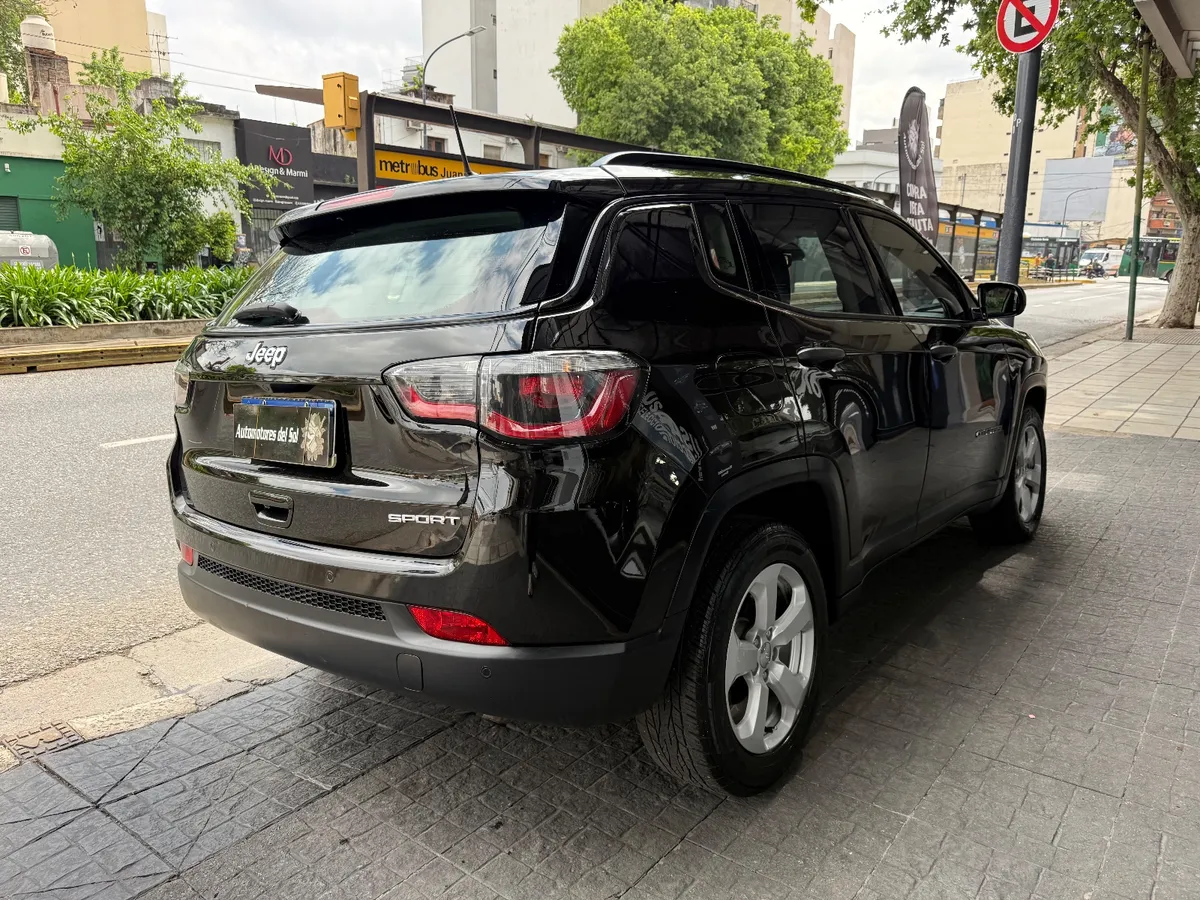 Jeep COMPASS 5P 2,4 6MT Sport 4X2 2018 — foto 4