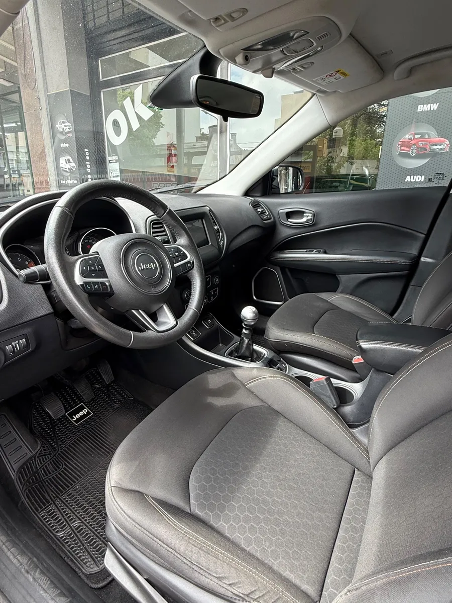 Jeep COMPASS 5P 2,4 6MT Sport 4X2 2018 — foto 9