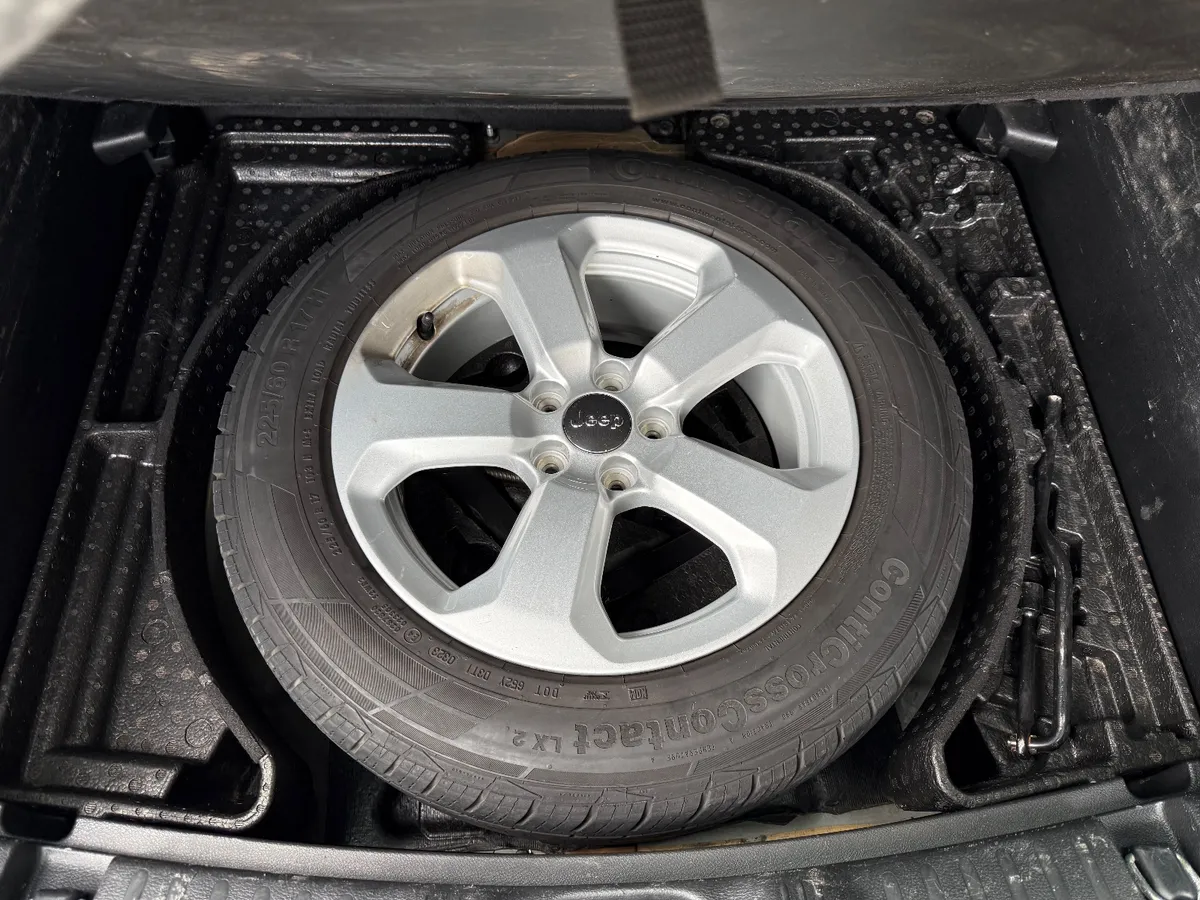 Jeep COMPASS 5P 2,4 6MT Sport 4X2 2018 — foto 12