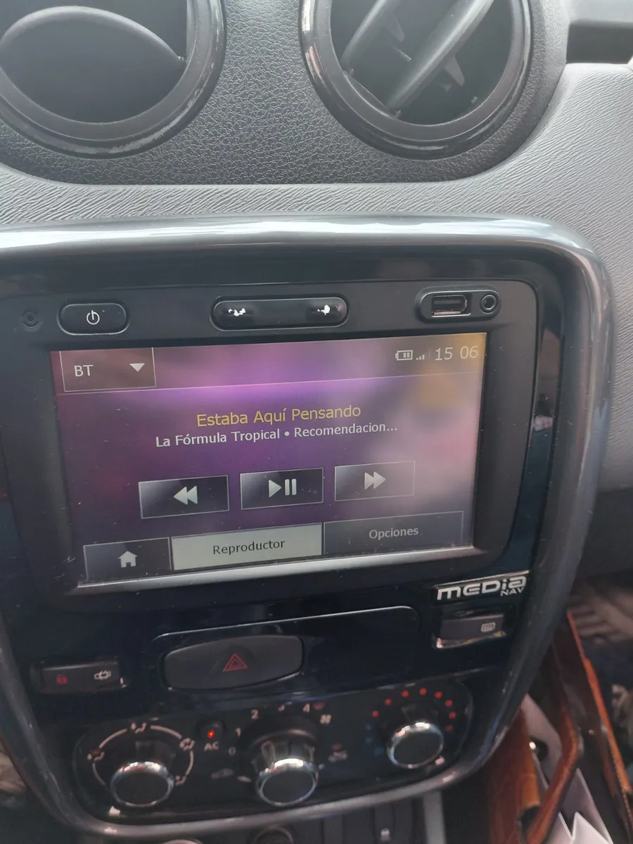 Renault DUSTER 5P 2,0 4X4 Dakar — foto 6